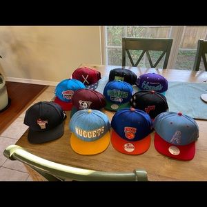 Lot of 11 snap backs